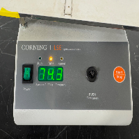 Corning LSE Digital Microplate Shaker image 2